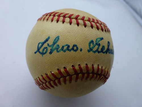 Charles Gehringer Signed American League Baseball with Case & COA - Picture 2 of 6