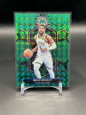 2023-24 Panini Mosaic Green Prizm Malik Beasley #40 Bucks COLOR