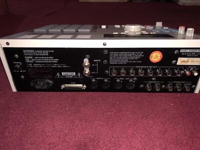 AKAI MPC 2000 【動作確認済み】 Akai mpc 2000 .Collectors Item.Rare.One Of A Kind.Own A