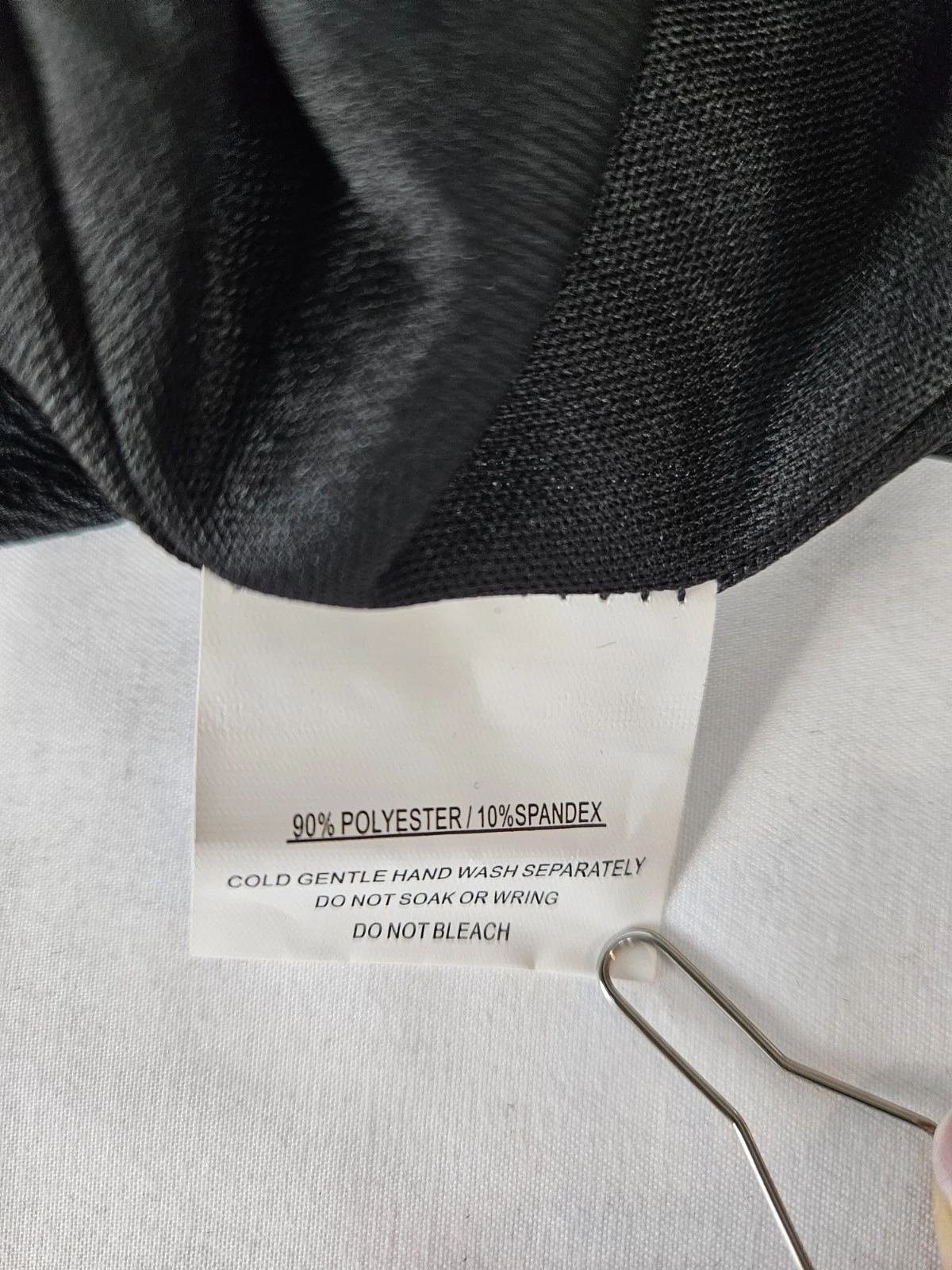 VETEMENTS Nuovo con etichetta! Saints & Secrets Donna Nero Medio Halter Chiusura Oro Schiena Elasticizzata Ritagli