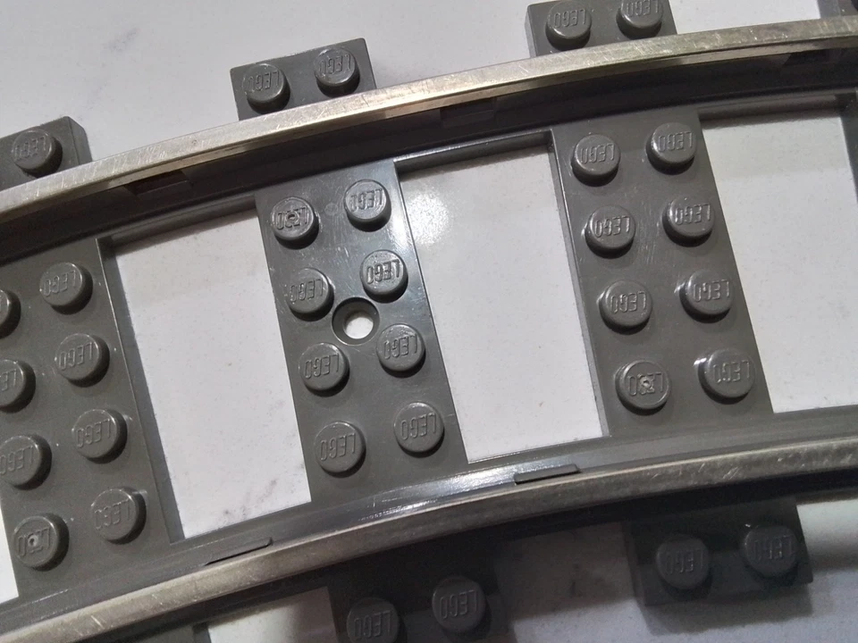 Lego 9v Metal Rail Tren Pista Curvada 4520 2867 4511 4512 4558 Gris Oscuro Foto 2 de 4