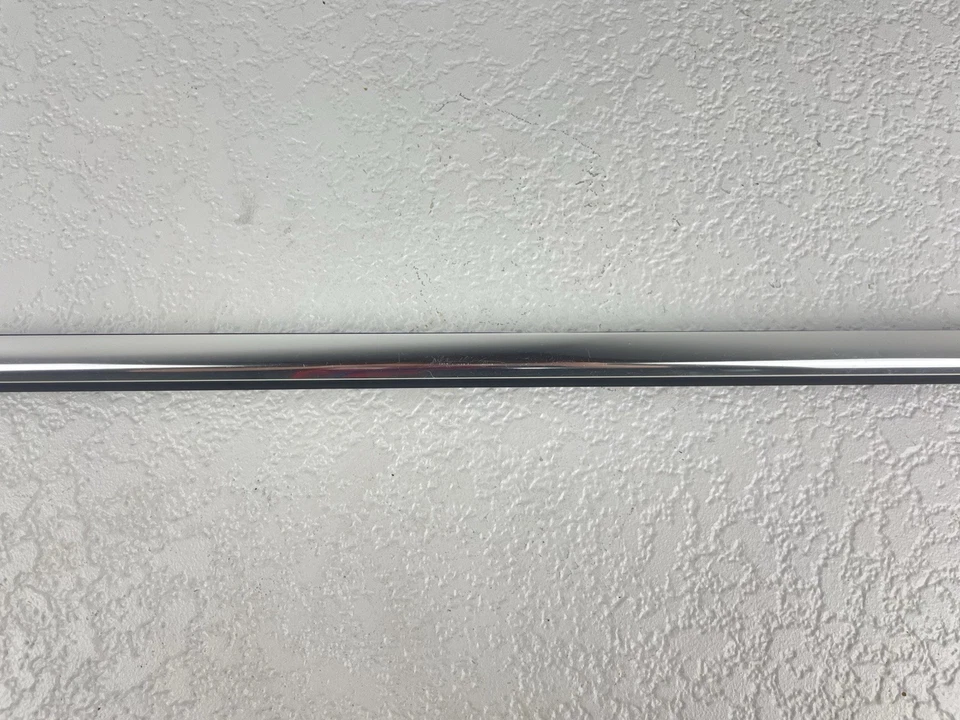 2011-18 VOLKSWAGEN TOUAREG ПЕРЕДНЯЯ ЛЕВАЯ СТОРОНА ПАССАЖИРСКАЯ ДВЕРЬ ОКНО РЕМЕНЬ МОЛДИНГ - Изображение 3 из 4