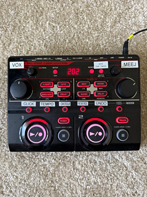 Boss RC-202 Loop Station + OEM Power Supply + Hosa Instrument Cables+MIDI Bundle