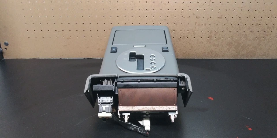 Infiniti G35 2004 conjunto de palanca de cambios de transmisión OEM 68800 AL500 Foto 4 de 4