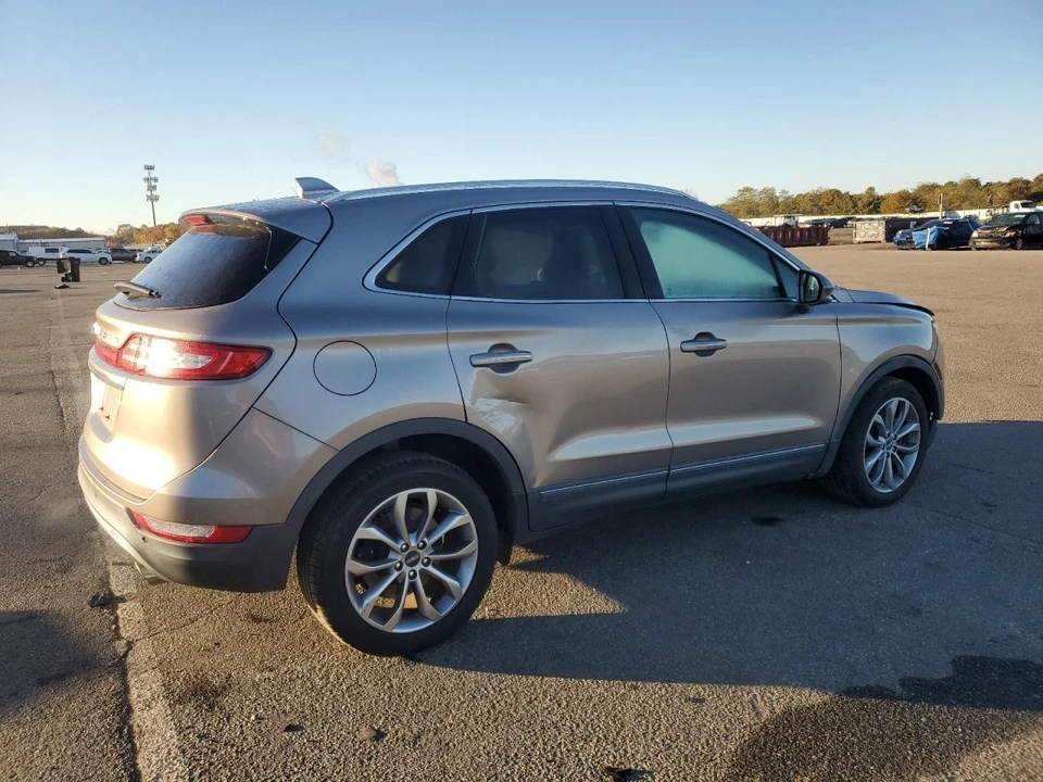 Used Rear Left Door Assembly Rear Side fits: 2019 Lincoln Mkc Rear Left Grade A Foto 3 de 4