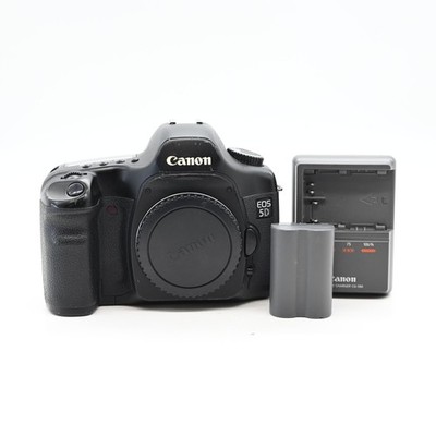 Canon EOS 5D 12.8MP Full Frame Digital SLR Camera Body #679