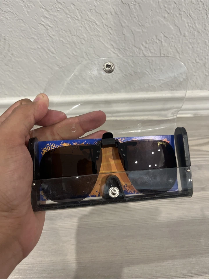Gafas de sol Strike King polarizadas con clip abatibles con estuche nuevas caja abierta Foto 2 de 4