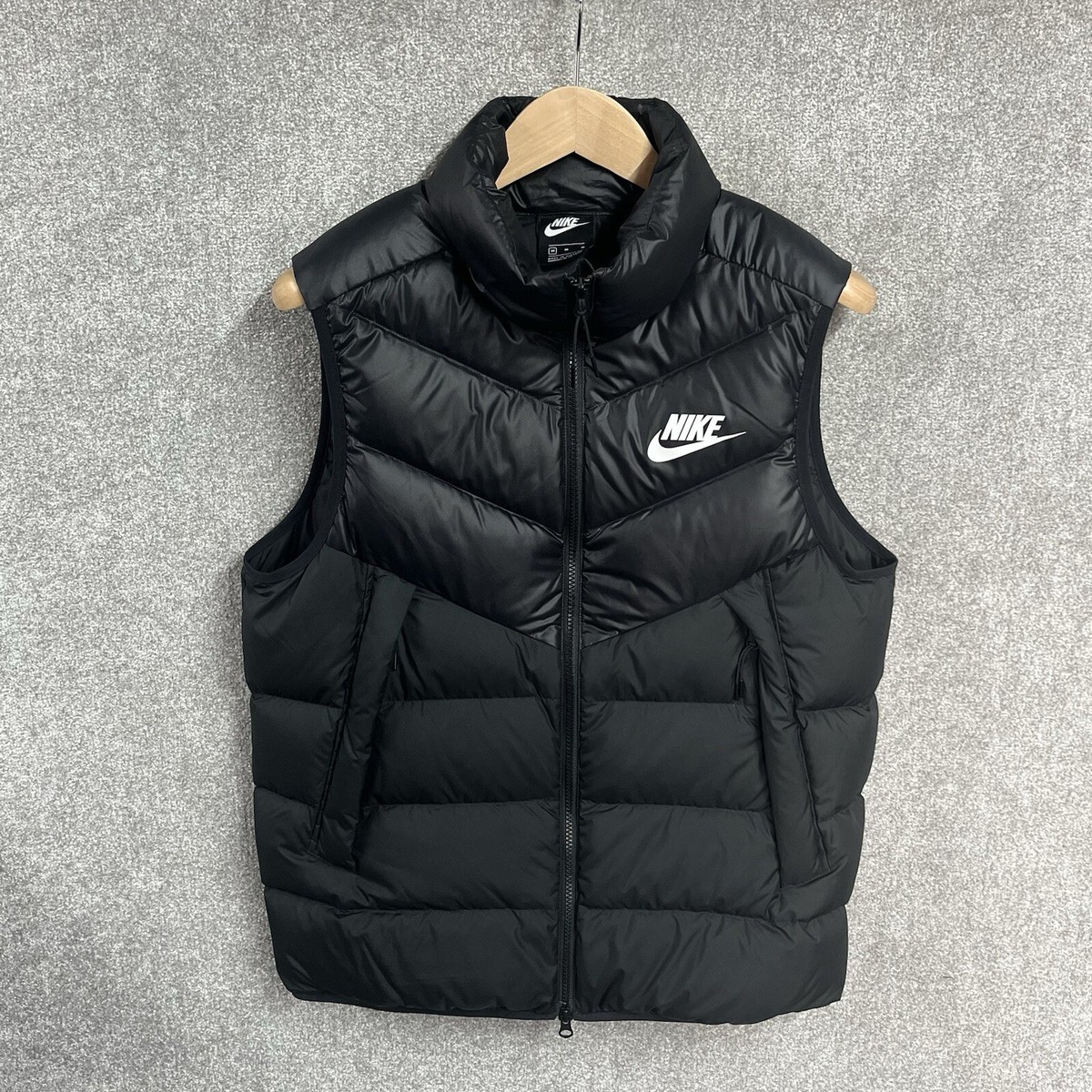 nike black bodywarmer