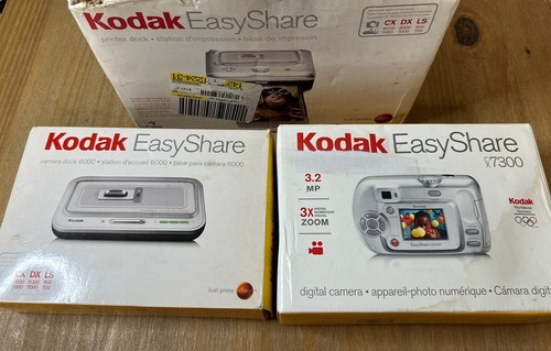 Kodak EasyShare CX7300 Digital Camera Silver Printer Camera Dock Bundle PARTS - Picture 2 of 12