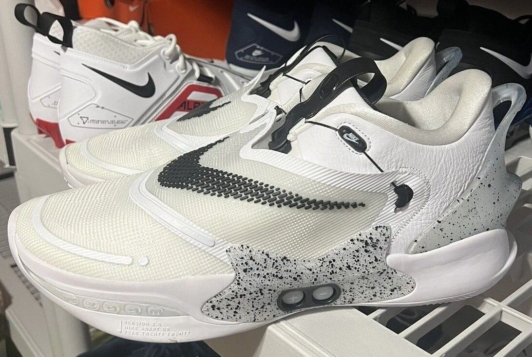 New Men s Nike Adapt BB 2.0 Basketball Shoes Size 15 White Black