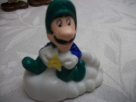 Vintage 1989 NES Nintendo Super Mario Bros Goomba 2" Figurine  Pop-Up Flip Toy