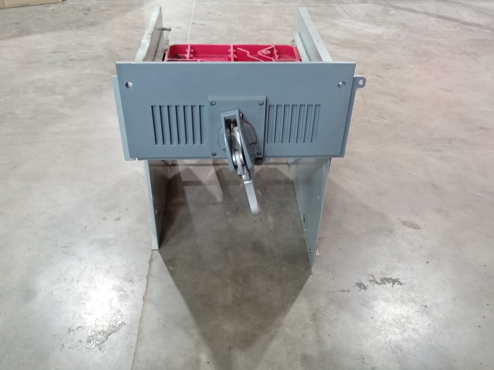 UNBRANDED Isolating Switch Handle Mechanism