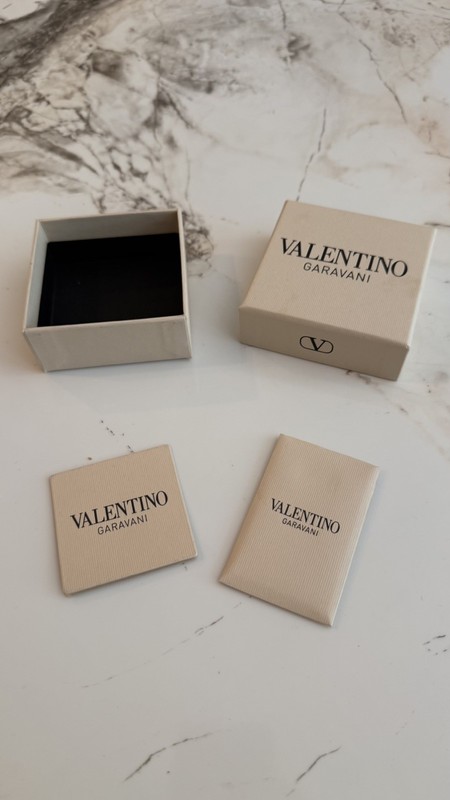 VALENTINO  SQUARE WHITE EMPTY GIFT BOX - 3” x 3” x 1.25”