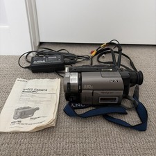 Sony Handycam Vision CCD-TRV43 Hi8 Camcorder 18x 330x NightShot 2.5" LCD Works