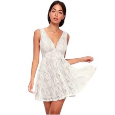 Lulu’s All My Heart White Lace Sleeveless Fit & Flare Skater Dress - Small  NWT