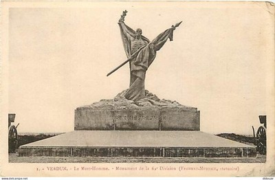 Alte Postkarte - 55 - Verdun - Der Tote - Denkmal der 69. Divisi