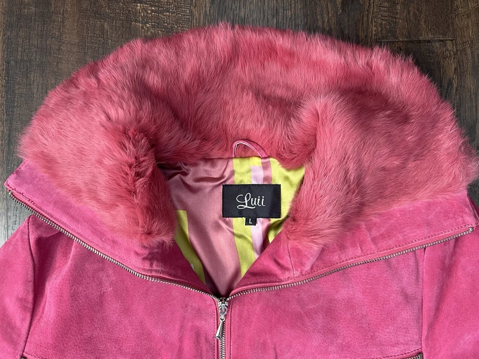 De Colección Chaqueta de Cuero Gamuza Rosa Caliente Piel de Conejo Mean Girls Regina Grande Y2K Nueva de Lote Antiguo Foto 3 de 4