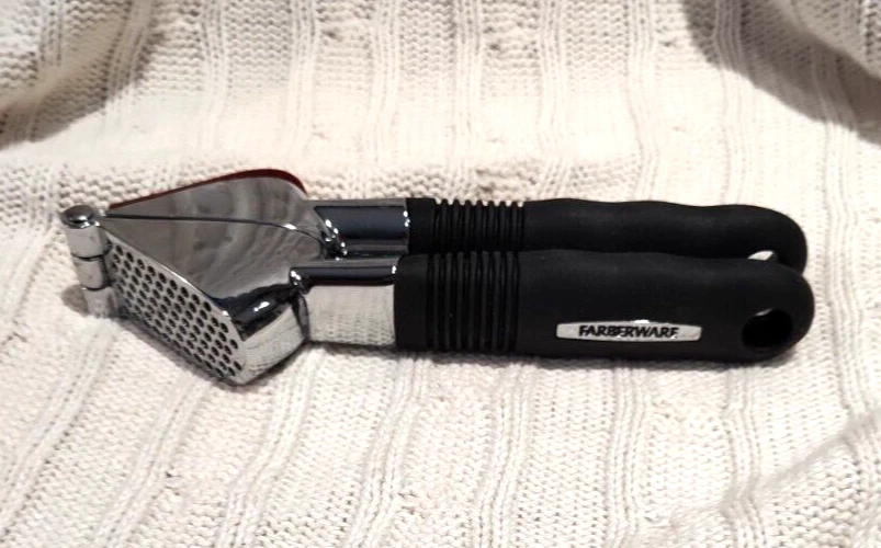 Farberware Garlic Press Black Kitchen Tool
Opens in a new window or tab