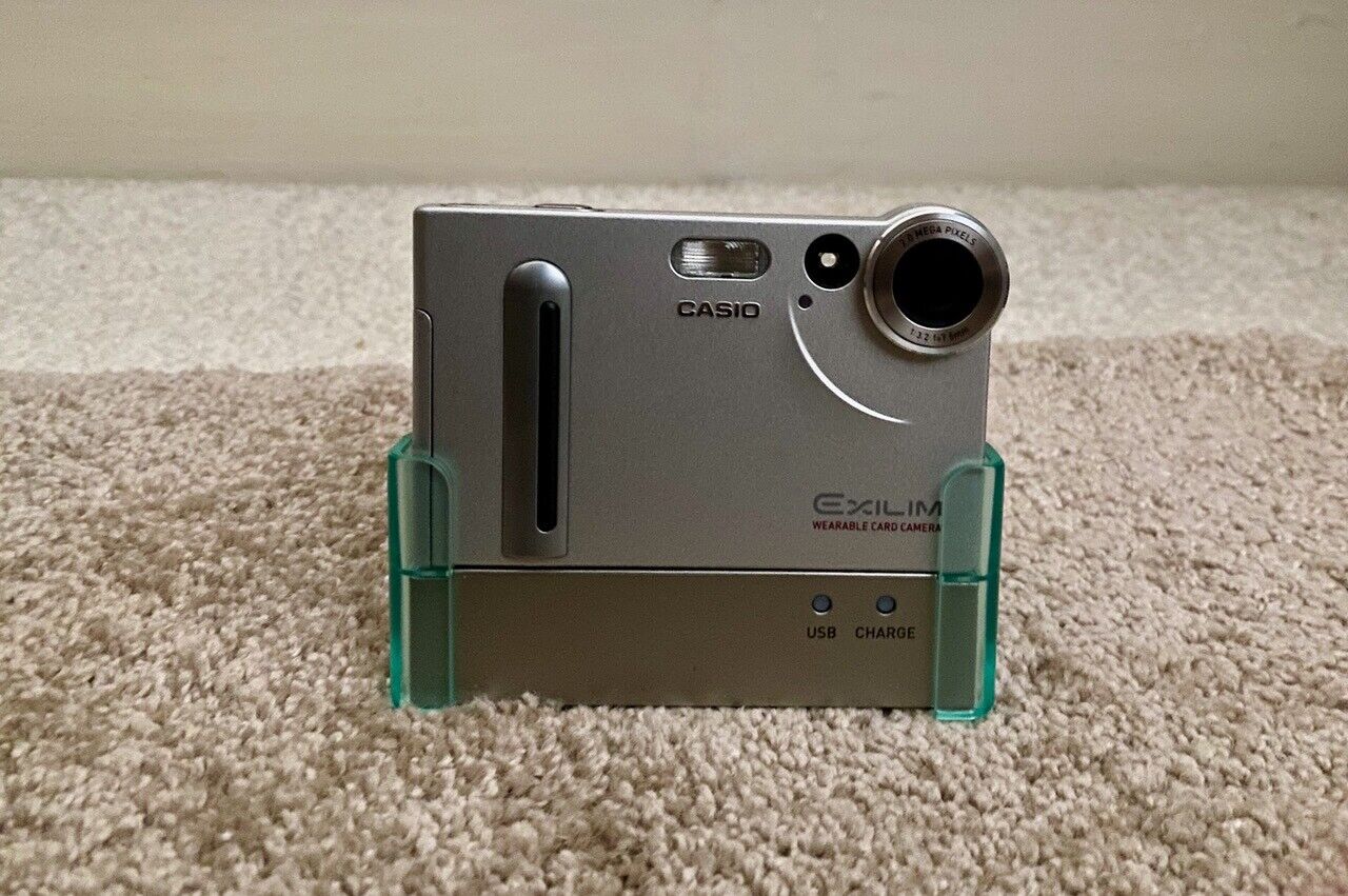 Casio 2MP Ultra Slim Camera (EX-S2) - Pristine Condition!! 79767682644 | eBay