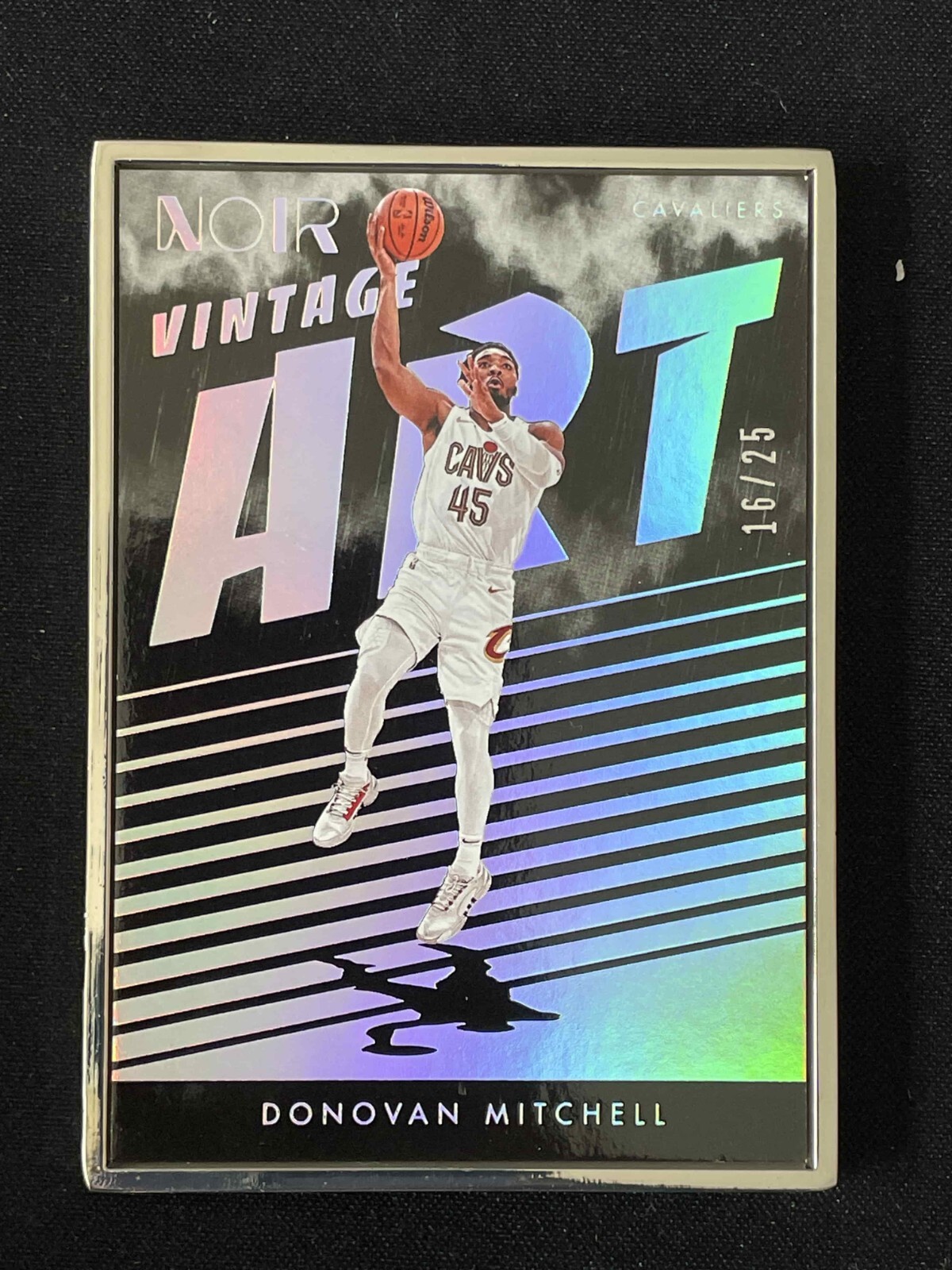 Donovan Mitchell 2023-24 Panini Noir Vintage Art Metal Framed 16/25 #285