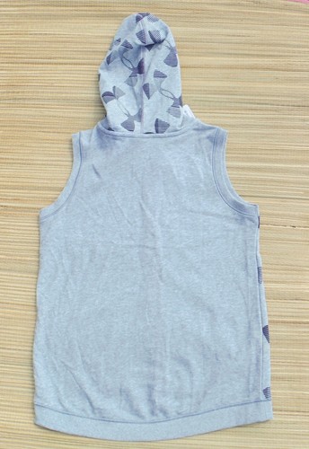 Under Armour NWT Gray Logo Print Zippered Sleeveless Hoodie YXL - Picture 2 of 4