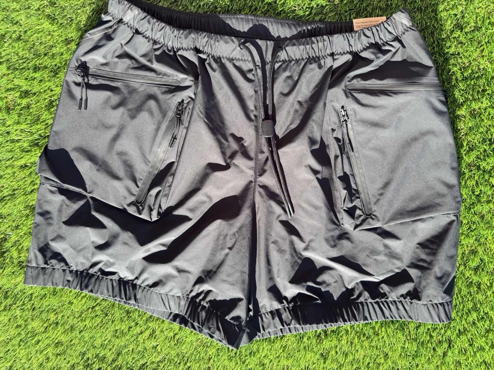 HJ2946-010 | Men’s Large Nike Tech Super Lightweight Cargo Shorts - Utilitarian