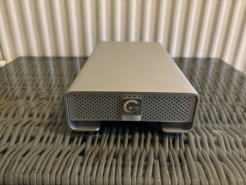 G-Technology G-Drive 2TB FireWire 800 / eSATA / USB 3.0 External Hard Drive - Image 2 of 4