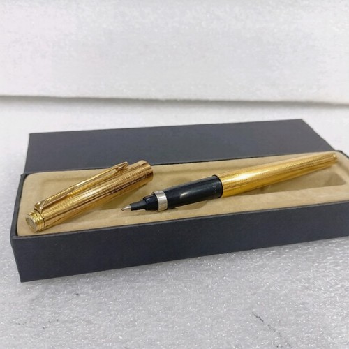 VINTAGE PARKER 75 CROSSHATCH GOLD PLATED GT ROLLERBALL PEN VP840