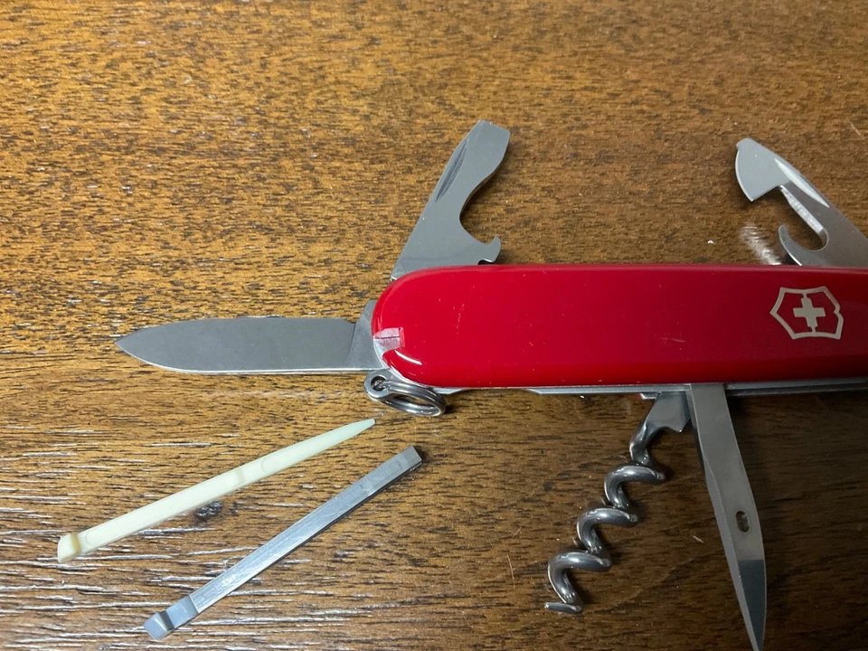 Navaja Suiza Victorinox Spartan 91mm Roja SUIZA Excelente con caja Foto 4 de 4