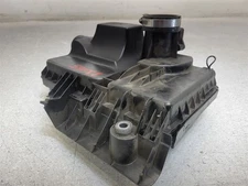 2004-2009 Toyota Prius Air Intake Cleaner Box 1770021150 *Broken Mount*