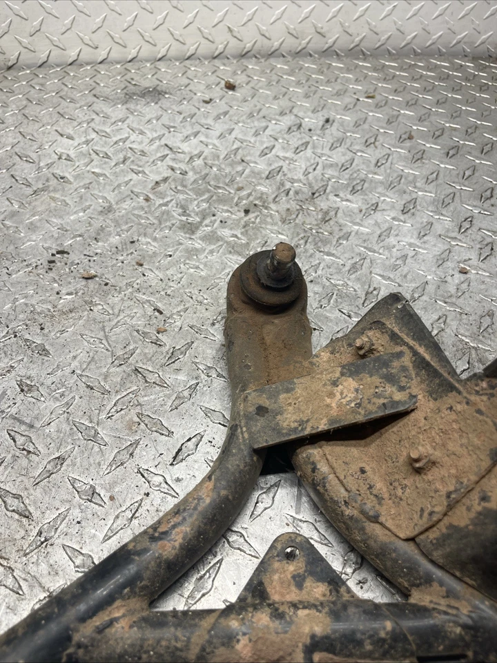 Brazo inferior izquierdo 99 Kawasaki Prairie Klv300 A 4x4 Foto 4 de 4