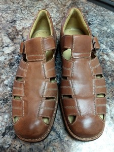 johnston and murphy fisherman sandals