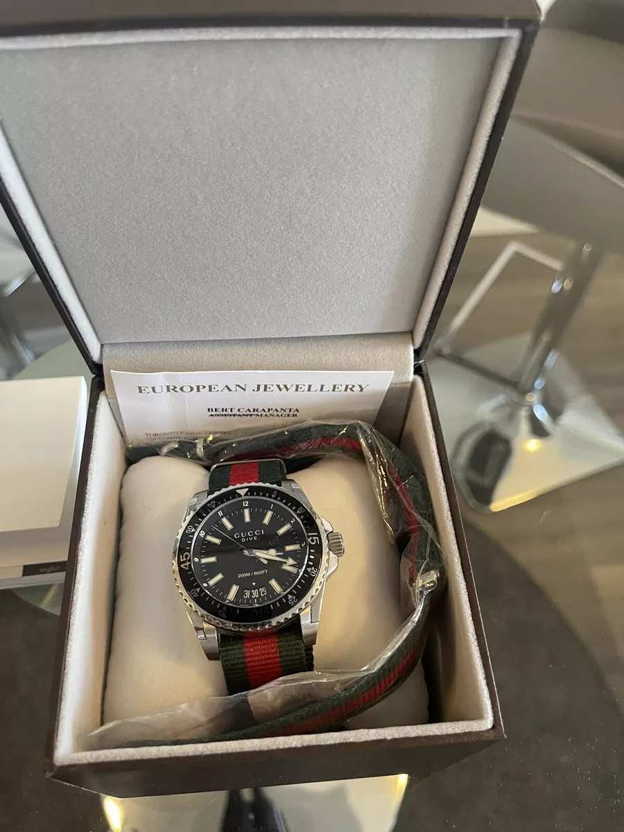 Gucci dive cheap watch 45mm