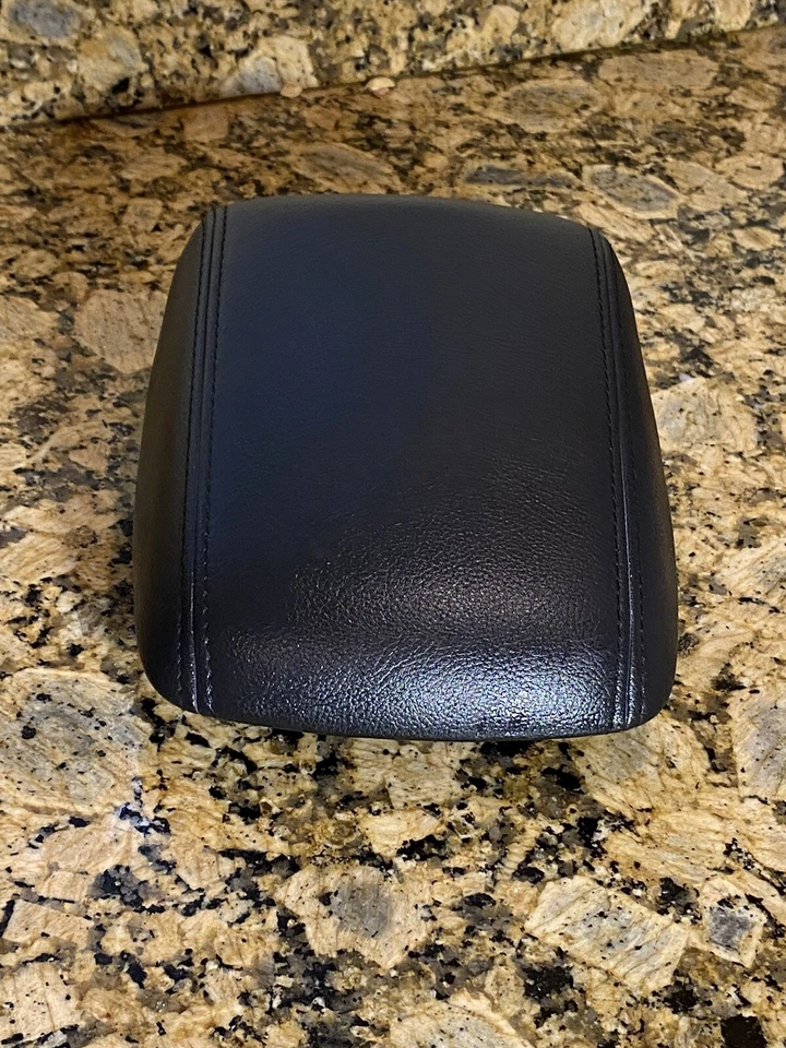 Apoio de braço 2015 2016 2017 2018 Ford Focus console central tampa couro preto fabricante de equipamento original - Imagem 2 de 4