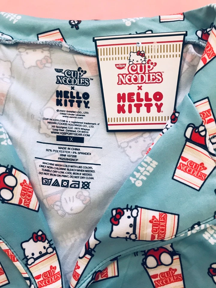 Nuevo con etiquetas Juego de pijama suave Sanrio Hello Kitty & Cup Noodles talla grande, 1X Foto 3 de 4