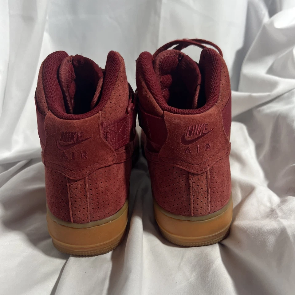 Talla 10 - Nike Air Force 1 High Team Rojo W Reino Unido Talla 7.5 Foto 4 de 4