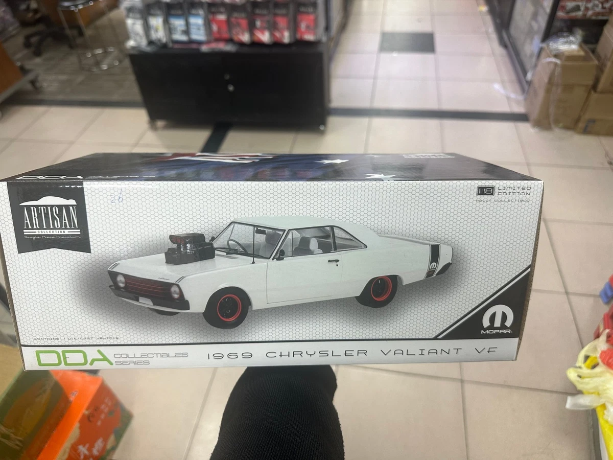 GLM Models Chrysler Newport 1974 Brown Resin Car Limited 1/43