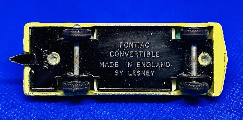 Vintage Matchbox Pontiac Convertible Car No. 39 Yellow Lesney 1960's - Image 3 of 3