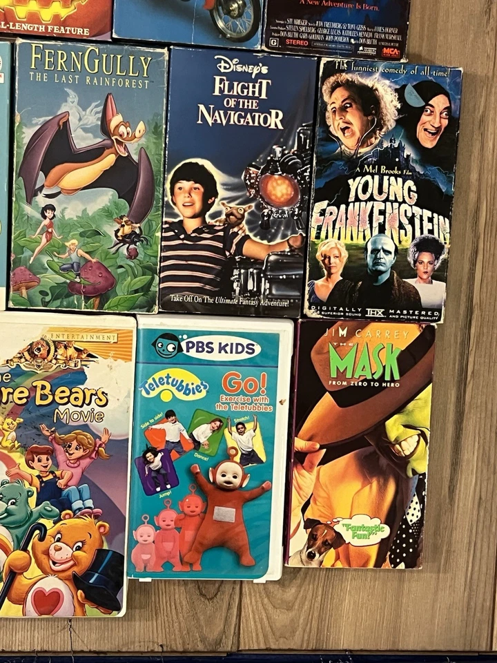 Lot Of 16 Vintage VHS Cartoons Movies Pokemon Batman Snoopy Power Rangers - Image 4 of 4