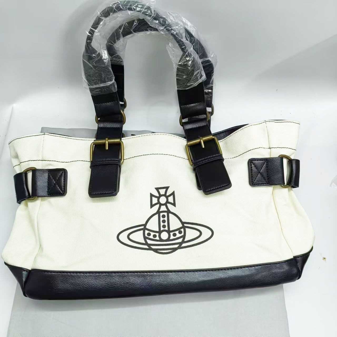 Borsa a mano Vivienne Westwood Accord tracolla bianca nera sfera nuova