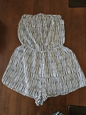 Jumpsuit Sommer Kurz Trägerlos Einteiler  H&M Gr: 40/38 M - Bild 1 von 4