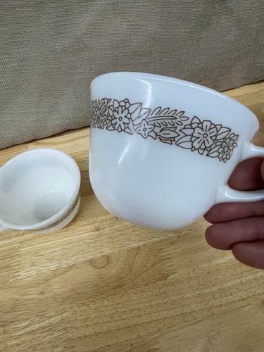 Pyrex Coffee Cups Mugs D Handle Set of 2 Butterfly Gold or Woodland pattern - Picture 5 of 11