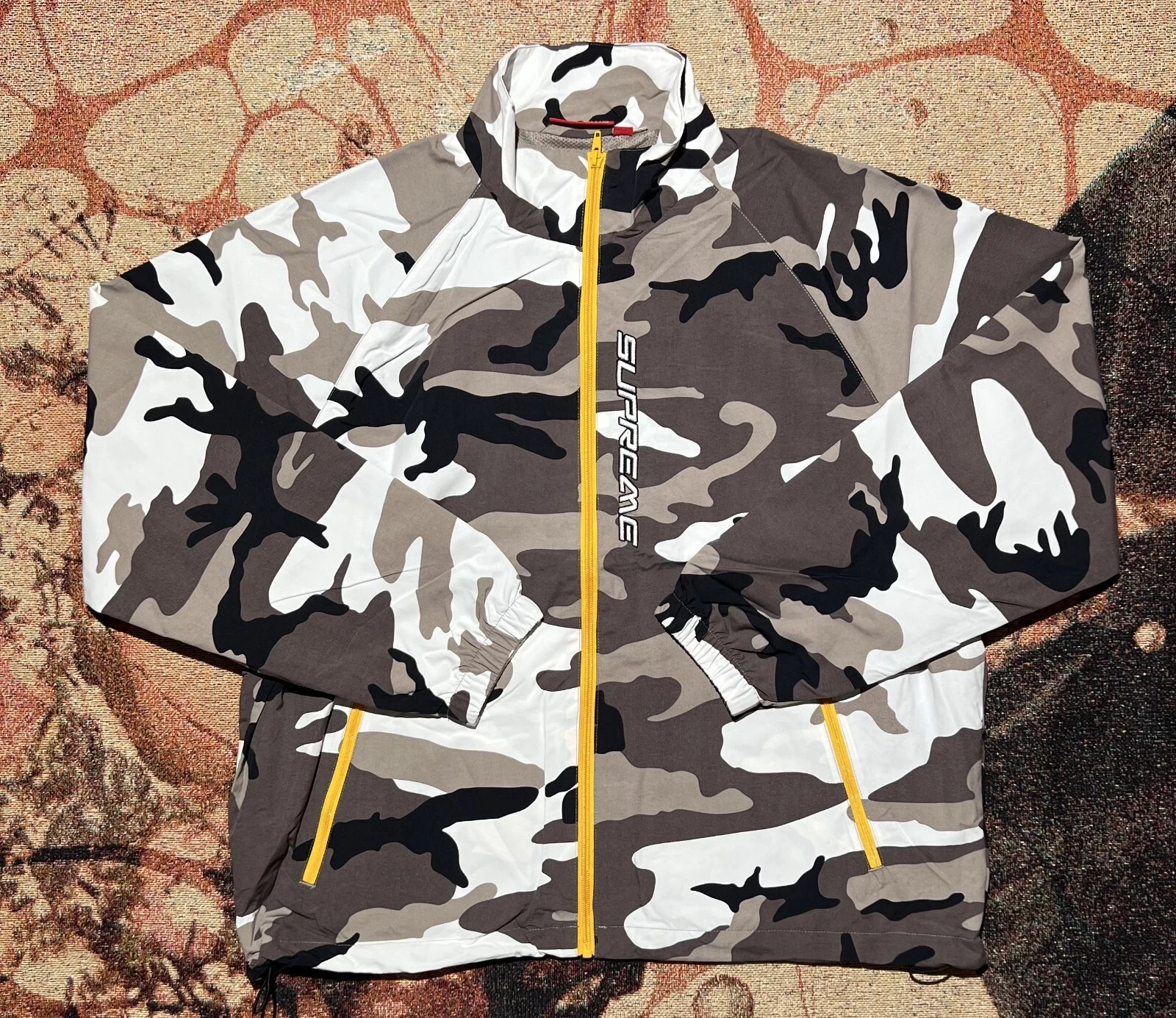 Veste de survêtement zippée Supreme Contrast camouflage neige taille M neuve