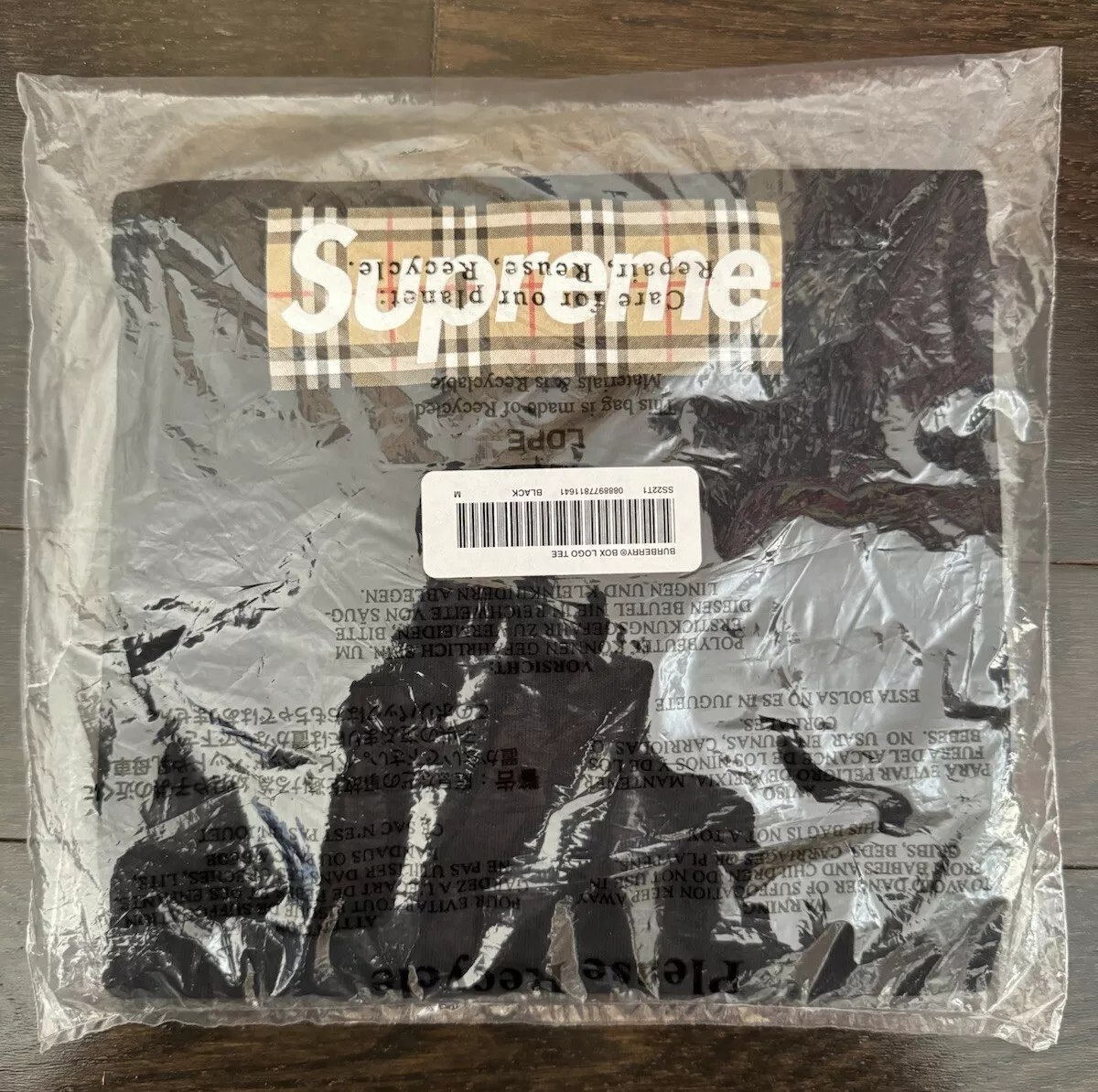 Tee shirt Supreme x Burberry noir logo boîte SS22 taille Medium   NEUF SCELLÉ EN PLASTIQUE