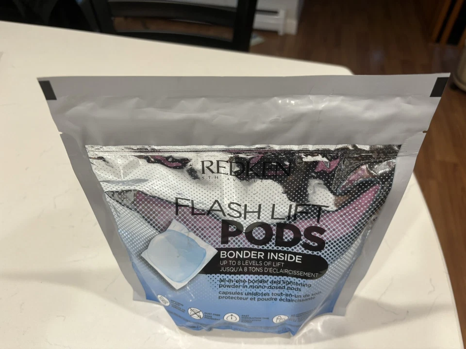 Aclarador interior REDKEN Flash Lift Pods Bonder - 25 cápsulas resalta el color del cabello Foto 2 de 4