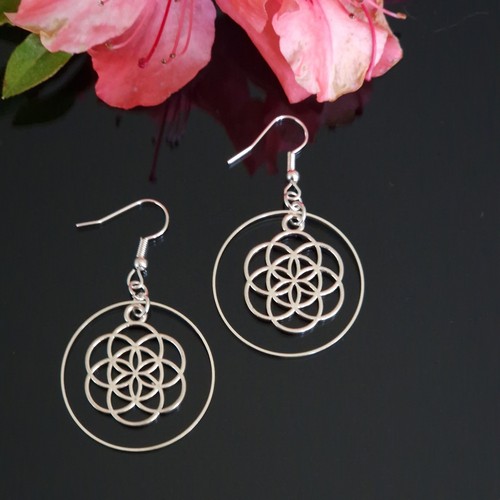 Lotus Flower In Circles Dangle Drop Earrings Antique Silver Yoga Meditation (6) - Picture 5 of 5