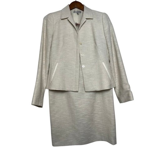 Vintage Cream Skirt Suit Womens Size 4 Wool 3 Button Old Money Blazer Skirt Set