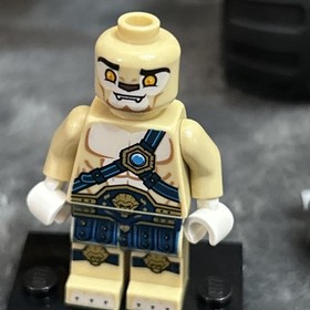LEGO LEGENDS OF CHIMA Lennox Lion Attack (70002) W Minifigs 99% Complete Manuals