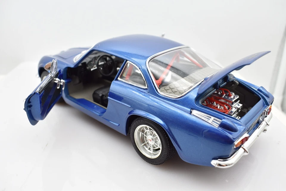 Modellino auto scala 1:18 Alpine A110 blue Burago diecast modellismo collezione - Immagine 3 di 4