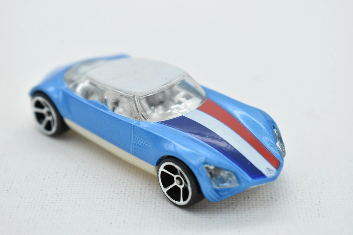 Hot Wheels 1 64 2009 New Models Avant Garde Blue Car Red White
